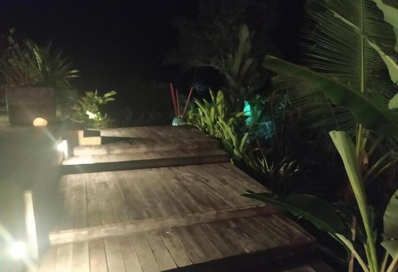 غرفة قياسية مطلّة علي البحر, Villa F&b