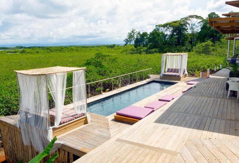 غرفة قياسية مطلّة علي البحر, Villa F&b