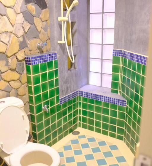 스탠다드 룸 킹사이즈 침대, The Weenee Boutique