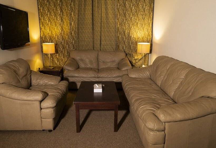 行政套房, Boonmax