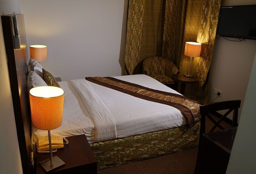 行政套房, Boonmax