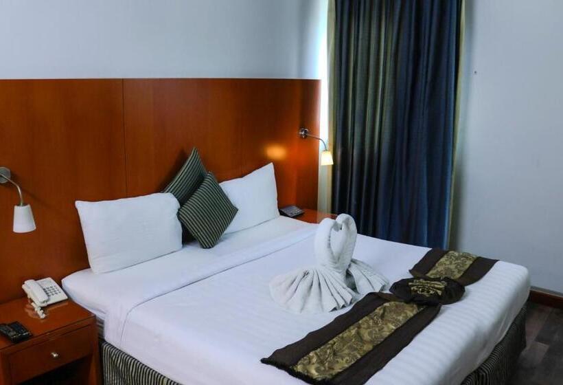 带大床的豪华间, Boonmax