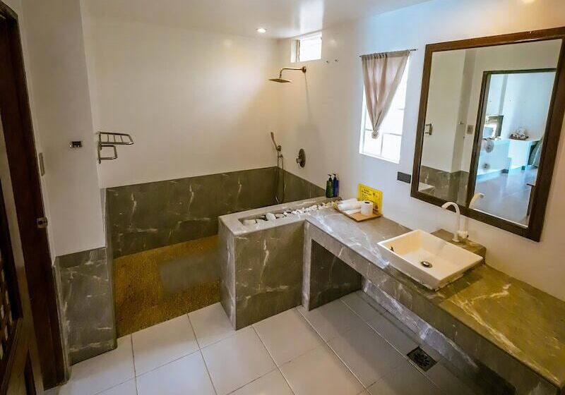 3 Bett Deluxe Zimmer, Amihan Resort