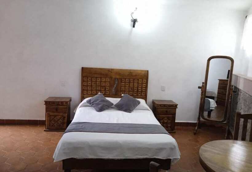 标准三人间, Valle Bonito, Valle De Bravo