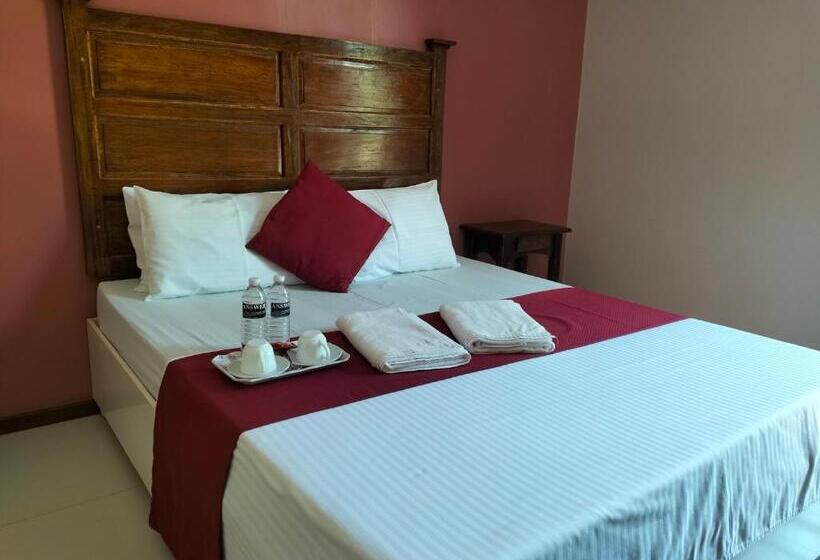 Номер Deluxe, Answer