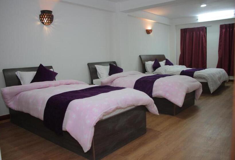 اتاق لوکس خانوادگی, Bhaktapur Inn