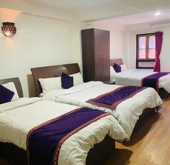 اتاق لوکس خانوادگی, Bhaktapur Inn