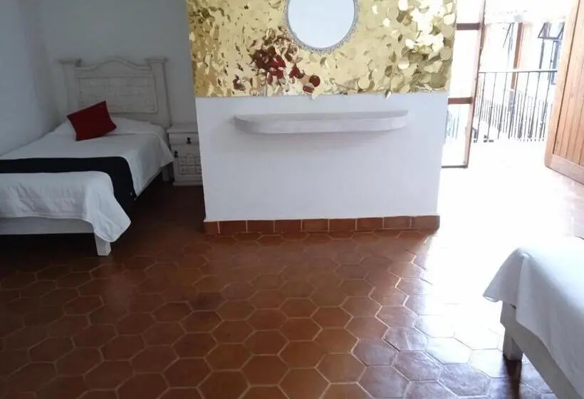 スタンダードトリプルルーム, Valle Bonito, Valle De Bravo