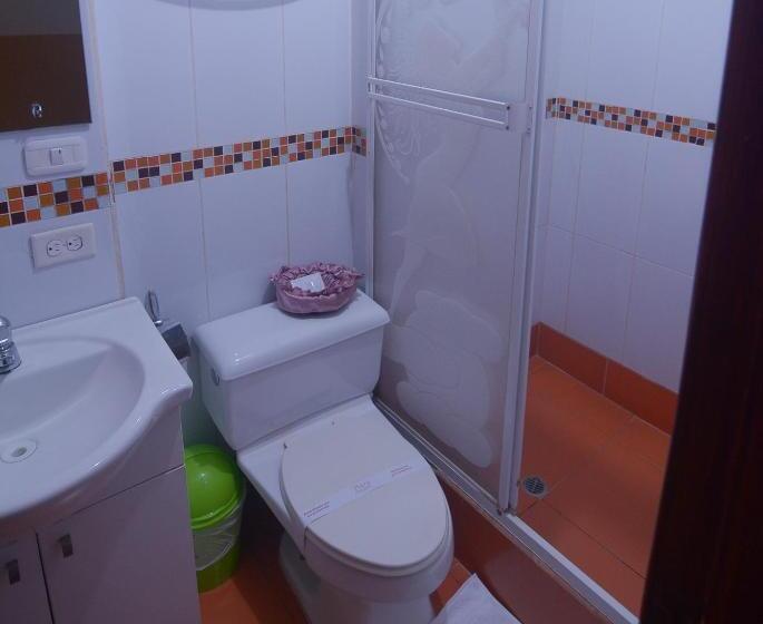 غرفة قياسية, Victoria Suites