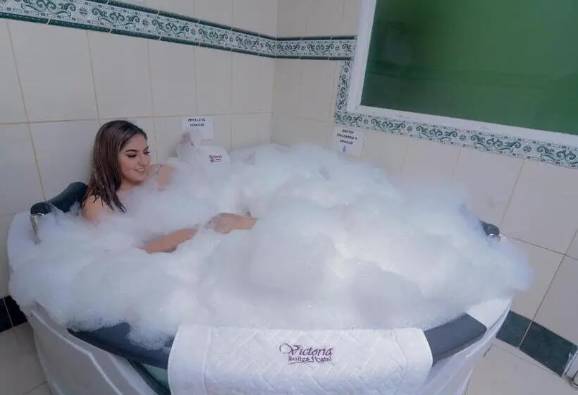 سوییت لوکس, Victoria Suites
