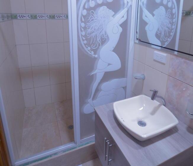 غرفة ديلوكس, Victoria Suites