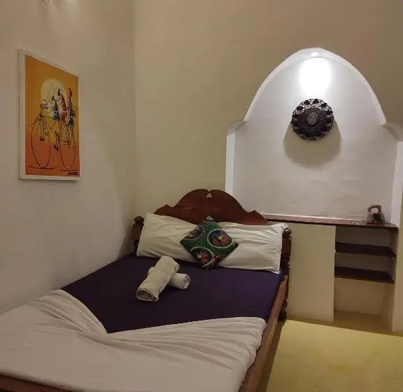 Economy-huone, Zlife Stone Town