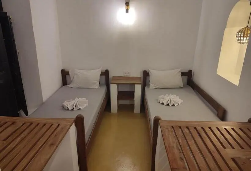 Economy Triple Room, Zlife Stone Town