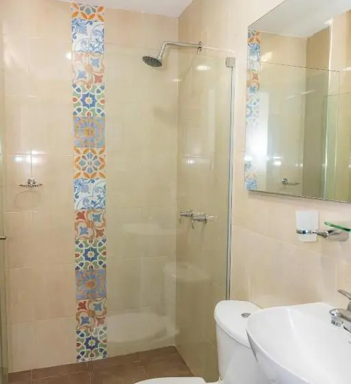Standard Neljän Hengen Huone, Casa Caribe Colonial