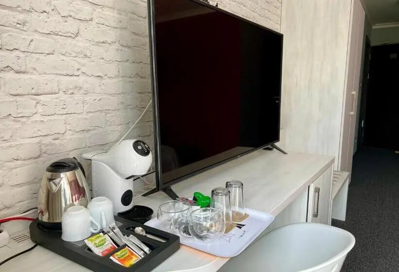 Standard Kolmen Hengen Huone Parveke, Grand Petit Hotel Ex Shato Gesson