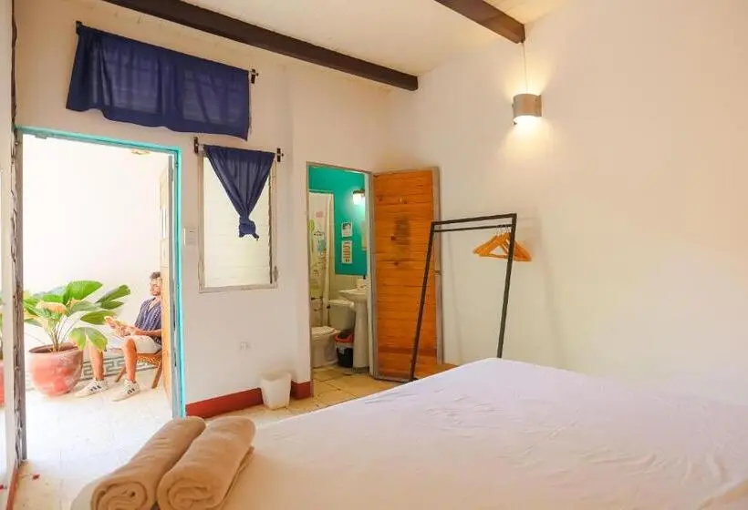 اتاق استاندارد با تخت بزرگ, Hostel De Boca En Boca