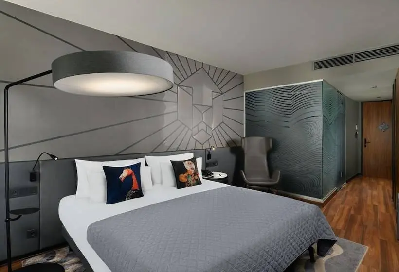 اتاق استاندارد با چشم‌انداز, Clark Budapest   Adults Only