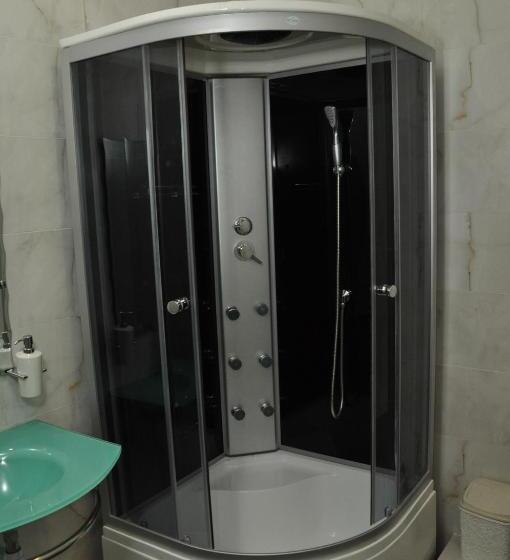 سوئیت با تخت بزرگ, Royal