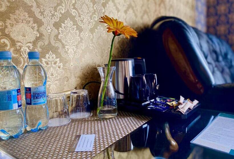 سوئیت با تخت بزرگ, Royal