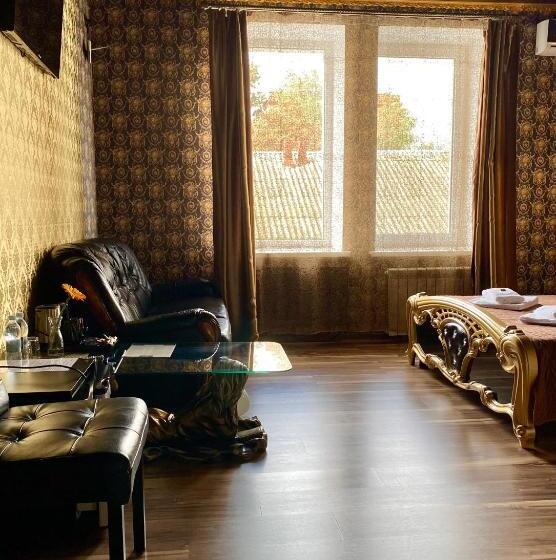 سوئیت با تخت بزرگ, Royal