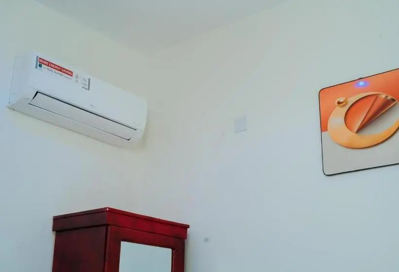 اتاق لوکس با بالکن, Mach