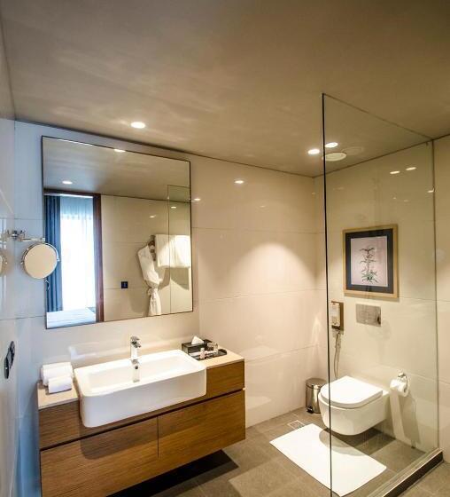 مجموعه ویستا شهر, Altair   A Boutique