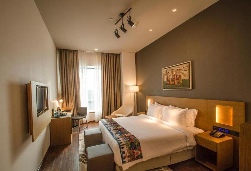 اتاق کلاس بیزنس, Altair   A Boutique