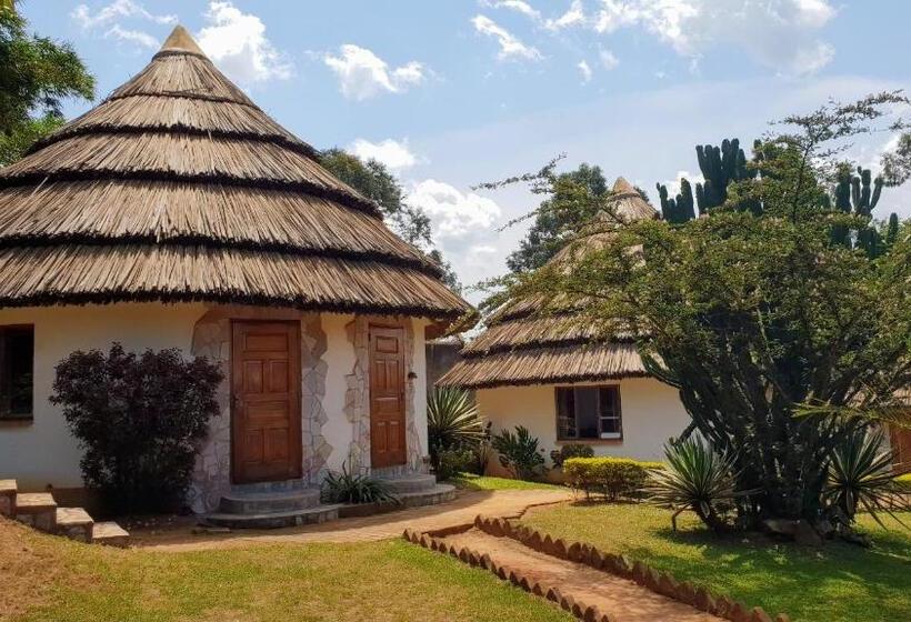 سوییت با چشم‌انداز استخر, Banda Lodge