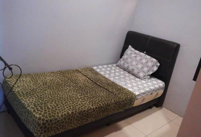 غرفة قياسية فردية حمام مشترك, Ghazrin S Classic