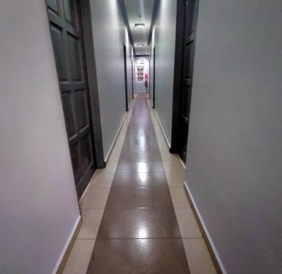 غرفة إقتصادية, Ghazrin S Classic