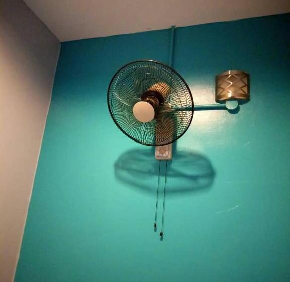 غرفة إقتصادية, Ghazrin S Classic