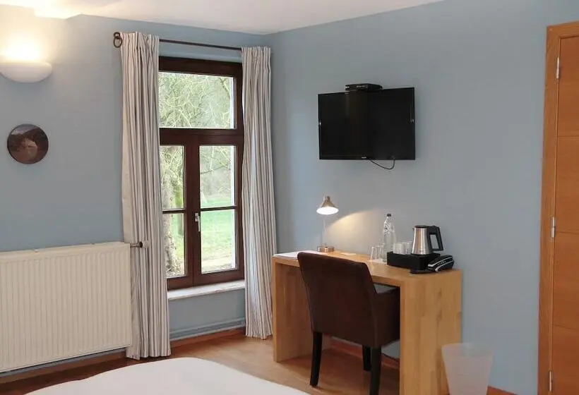 スタンダードルーム, Hôtel   Ferme Du Château D Ahin