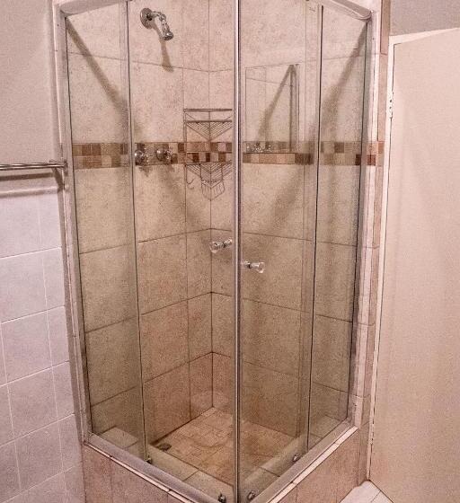 بانگلوی استاندارد, Misty Morn Cottages