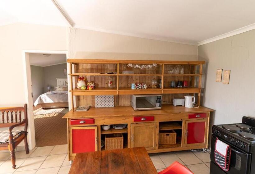 کلبه ییلاقی, Misty Morn Cottages