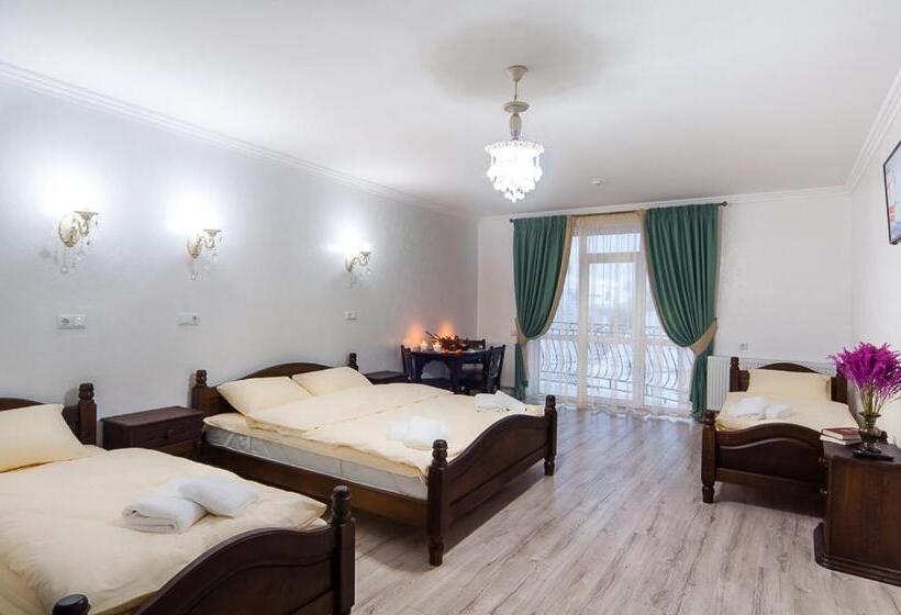 اتاق استاندارد چهارنفره با بالکن, Spa Resort Herich