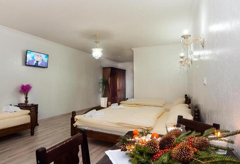 اتاق استاندارد چهارنفره با بالکن, Spa Resort Herich