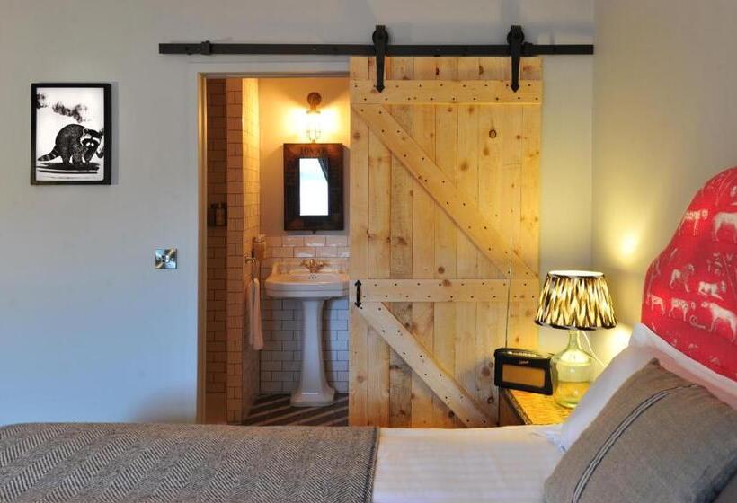 标准间, The Driftwood