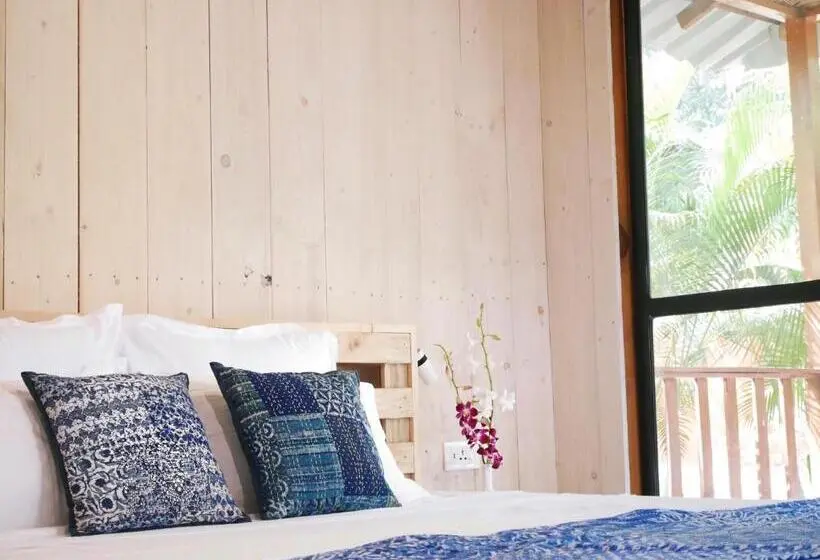 Camera Standard Letto King, Palm Forest Palolem