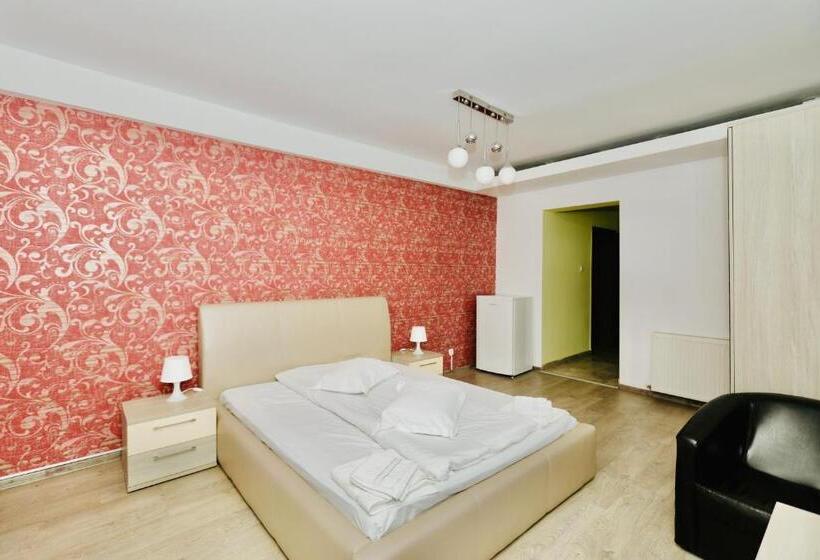 Quarto Estandar Cama King, Casa Golopența