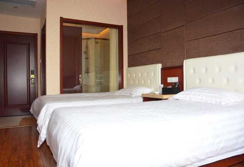Номер Стандарт Вид на Город, Hua Qi Kaiserdom Hotel Zhongshan Road St Michael S Cathedral And Zhanqiao Pier Qingdao