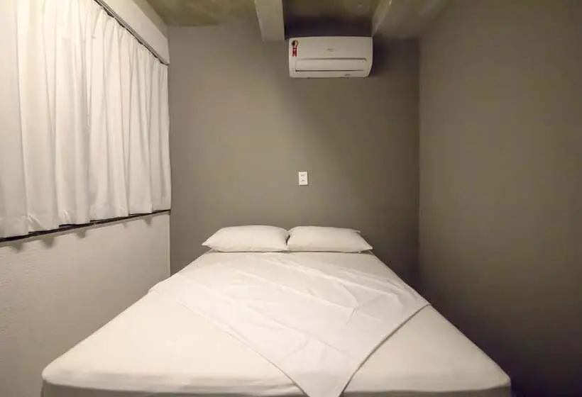 スイート, Joy Hostel & Suítes