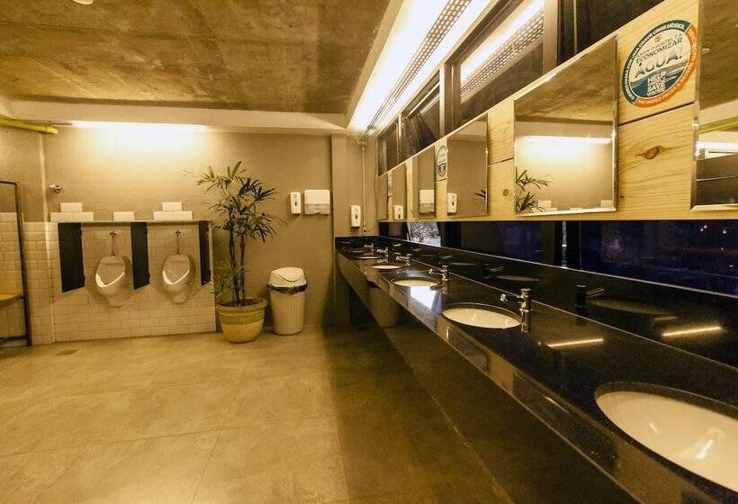 공동 객실, Joy Hostel & Suítes