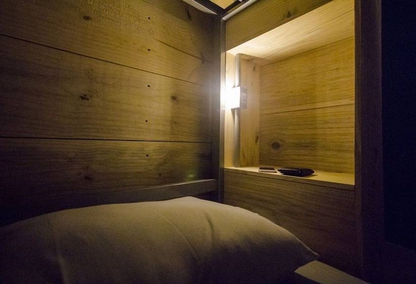 Lit en Chambre Commune, Joy Hostel & Suítes