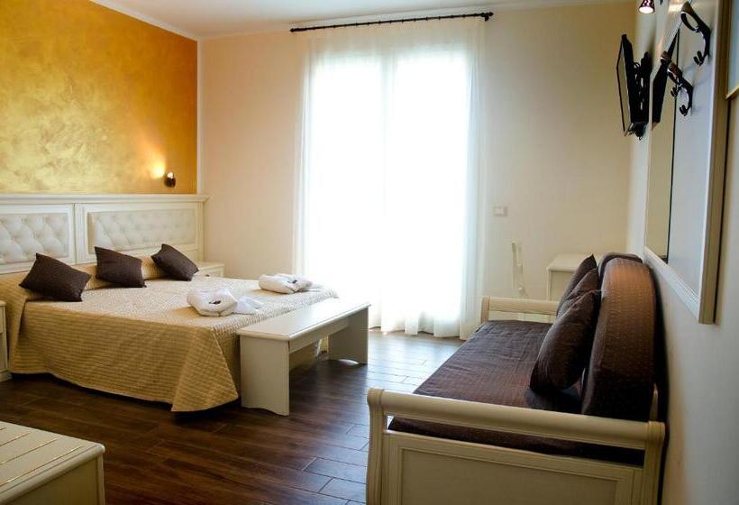 サイドシービュージュニアスイート, Augusta