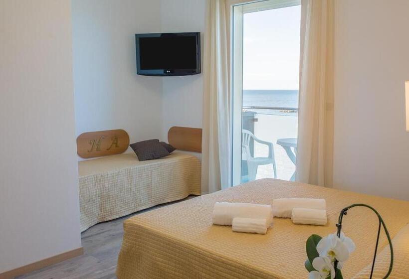 オーシャンビュースタンダードルームバルコニー付き, Augusta