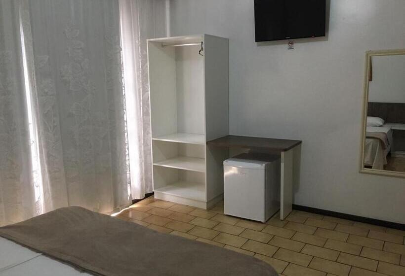 スタンダードトリプルルーム, Luz Do Sol