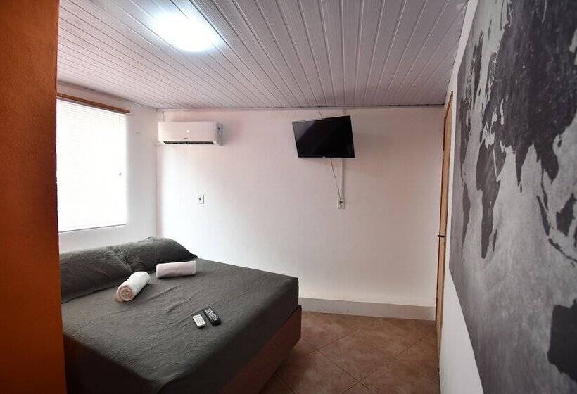 اتاق استاندارد, The Queen Hostel
