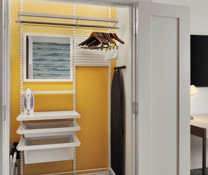 جناح, Towneplace Suites By Marriott Crown Point