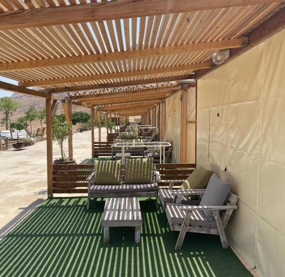 ルームシェアのワンベッド, Ein Gedi Camp Lodge