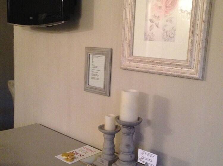 חדר קומפורט, B&b Silentium